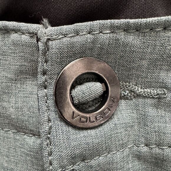 Volcom Surf & Turf Hybrid Shorts Mens 38 Green 4-Way Stretch Boardwalk Golf - Picture 5 of 8